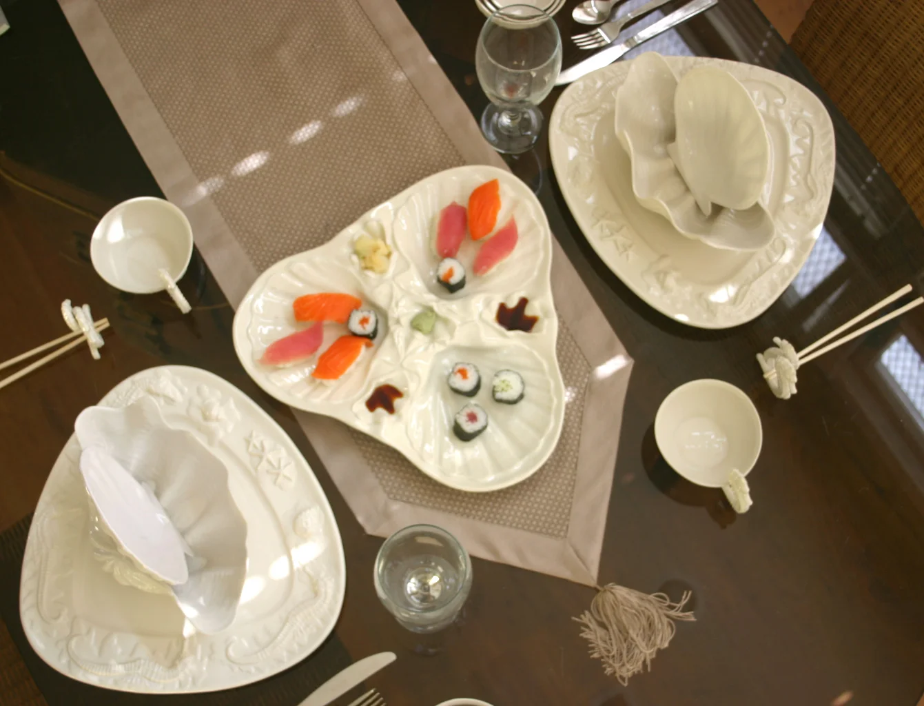 Scallop Shell Three Section Porcelain Serving Platter photo 2