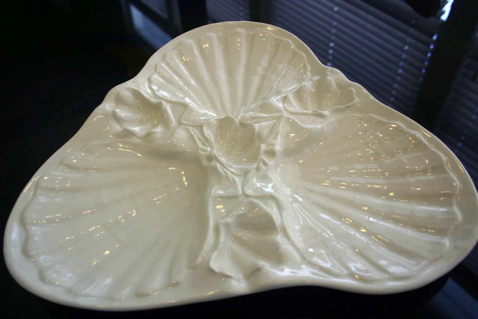 Scallop Shell Three Section Porcelain Serving Platter photo 3