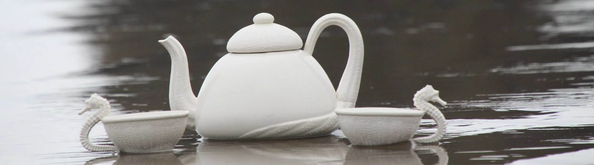 Porcelain Teapot - Sea Urchin Theme photo 2