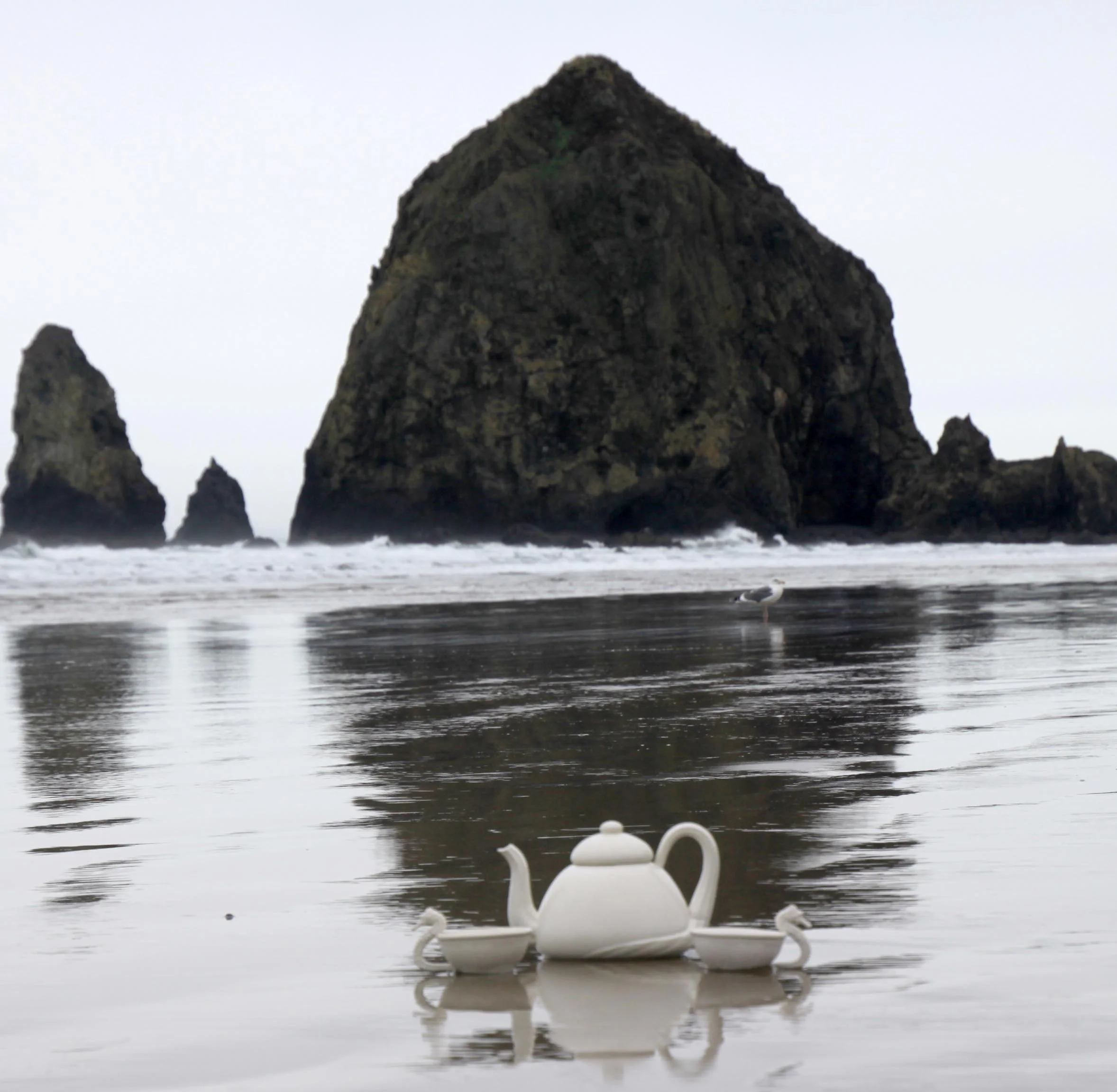 Porcelain Teapot - Sea Urchin Theme photo 3