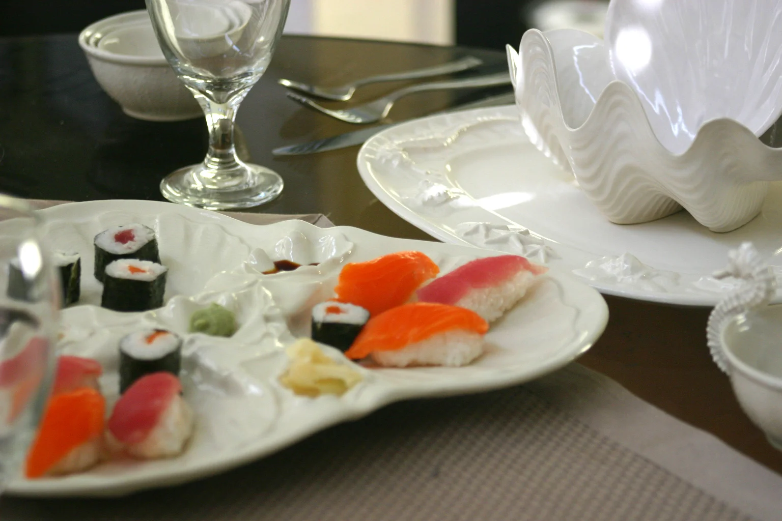 Scallop Shell Three Section Porcelain Serving Platter photo 8