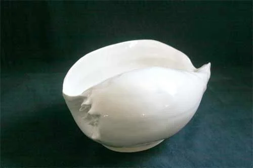 Baler Shell Porcelain Serving Bowl photo 5