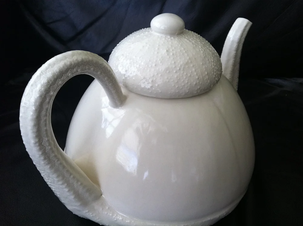 Porcelain Teapot - Sea Urchin Theme photo 5